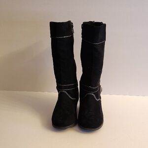 Zodiac Black Kids Suede Boots with White Stitching
